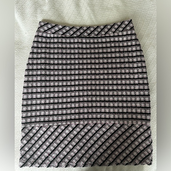 Banana Republic black, white and pink checkered skirt size Small - Picture 1 of 1